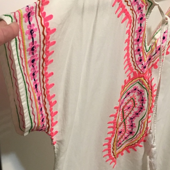 “Debbie Katz” Boho Embroidered Barely Worn Bathing Suit Cover or Long Shirt - Picture 7 of 16